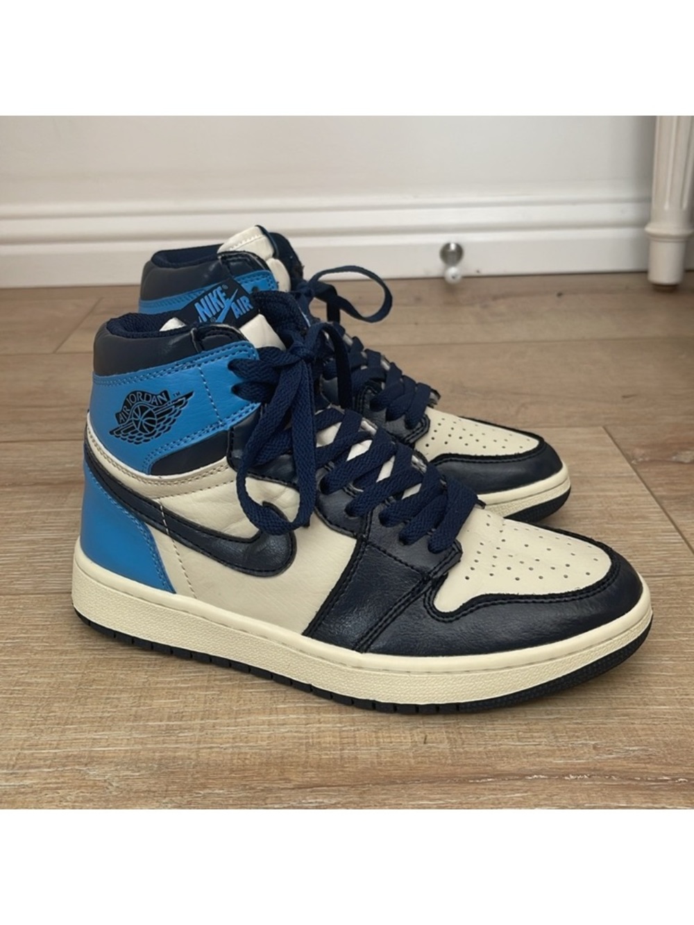 Jordan 1 High OG Obsidian University Blue Size 6.5